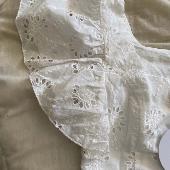 Princess Polly eyelet crop top size 6 NWOT - Picture 4 of 5